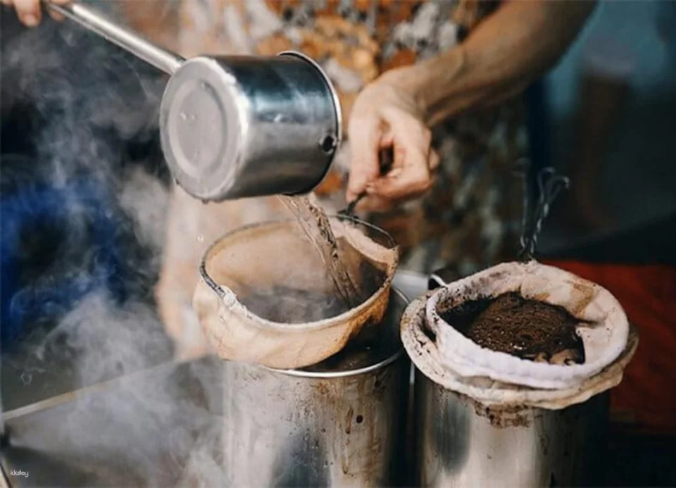 Ho Chi Minh City | Coffee Culture Tour with Workshop