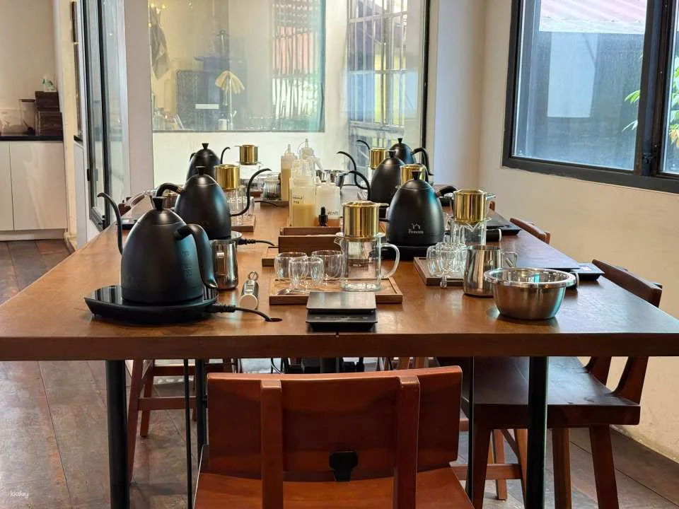 Ho Chi Minh City | Coffee Culture Tour with Workshop