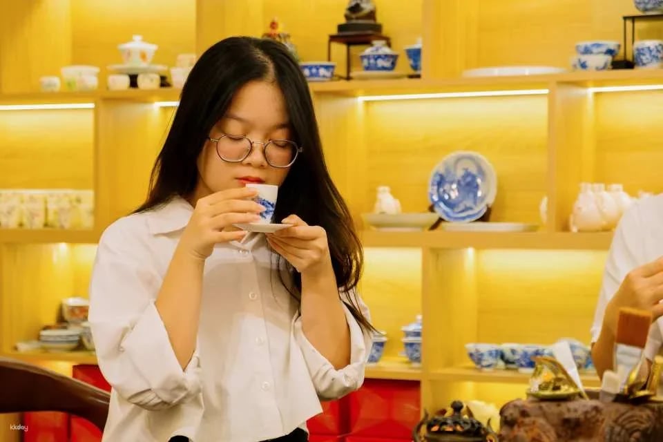 The Artisan's Brew: Coastal Farm Culture & Tea Experience in Hanoi