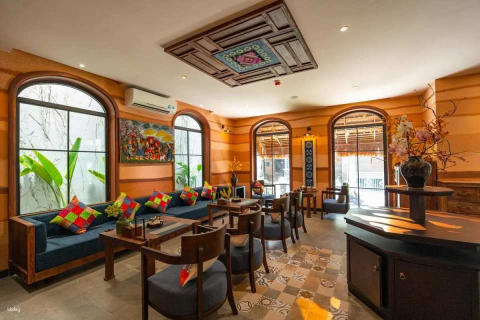 Herbal Spa Hoi An Massage Experience | All-Natural Essential Oil Therapy + Complimentary drinks (Tea, Fruit & Snack)