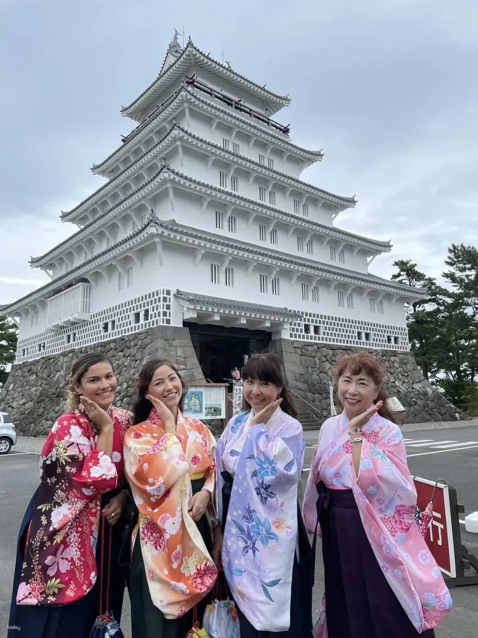 Hakama Rental | Shimabara Romantic Trip ~A High-Colored Girl Passes By~ (Shimabara City, Nagasaki Prefecture, Cultural Experience)