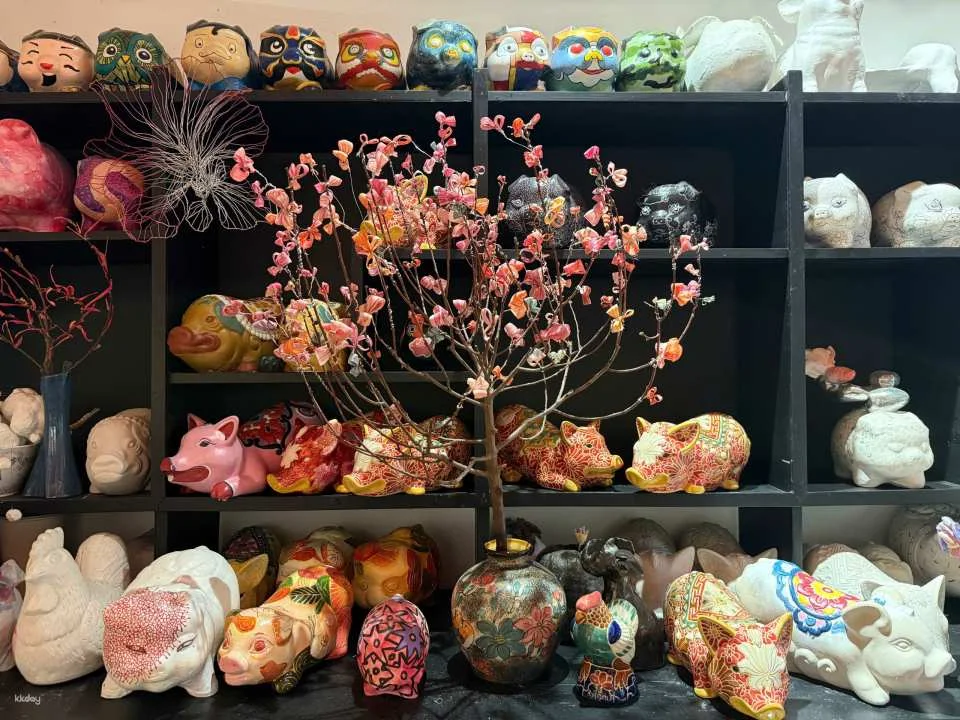 Ho Chi Minh City | Vietnamese Piggy Bank Painting Workshop