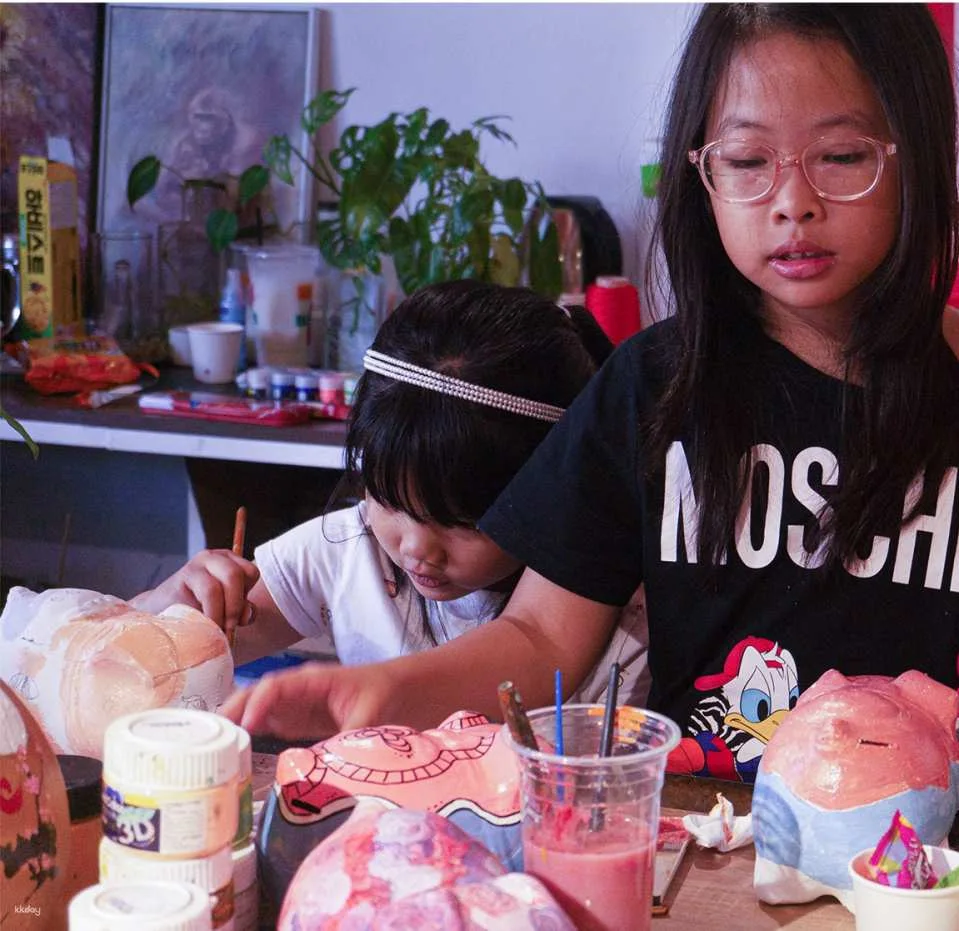 Ho Chi Minh City | Vietnamese Piggy Bank Painting Workshop