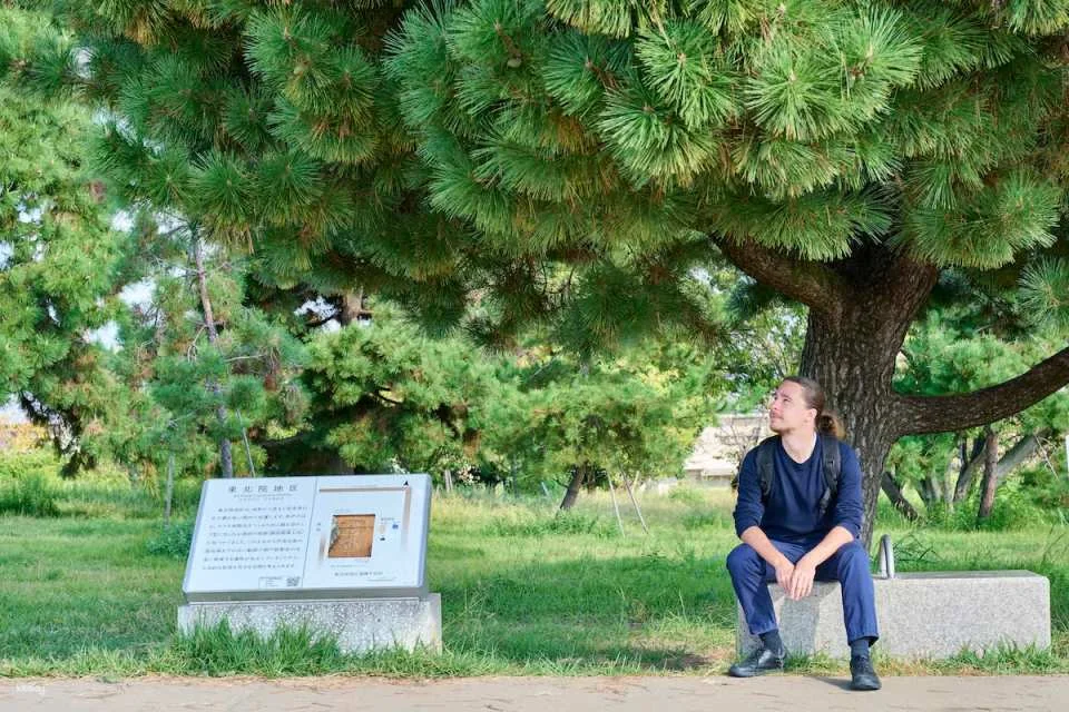 A stroll and prayer experience at the ruins of Hyakjeji Temple in Osaka, Japan | Includes a gift of ema (votive plaque) and a goshuincho (temple book).