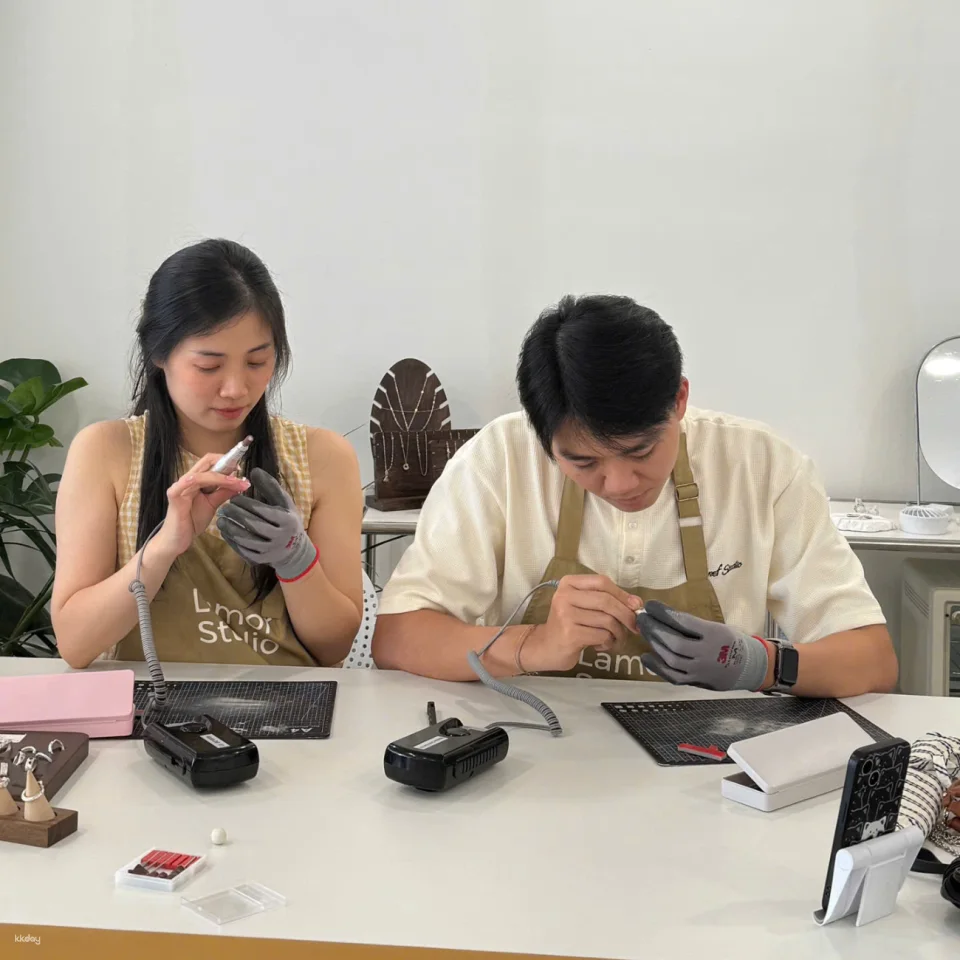 Hanoi | Vietnam Gemstone Silver Clay Ring Workshop in Hanoi