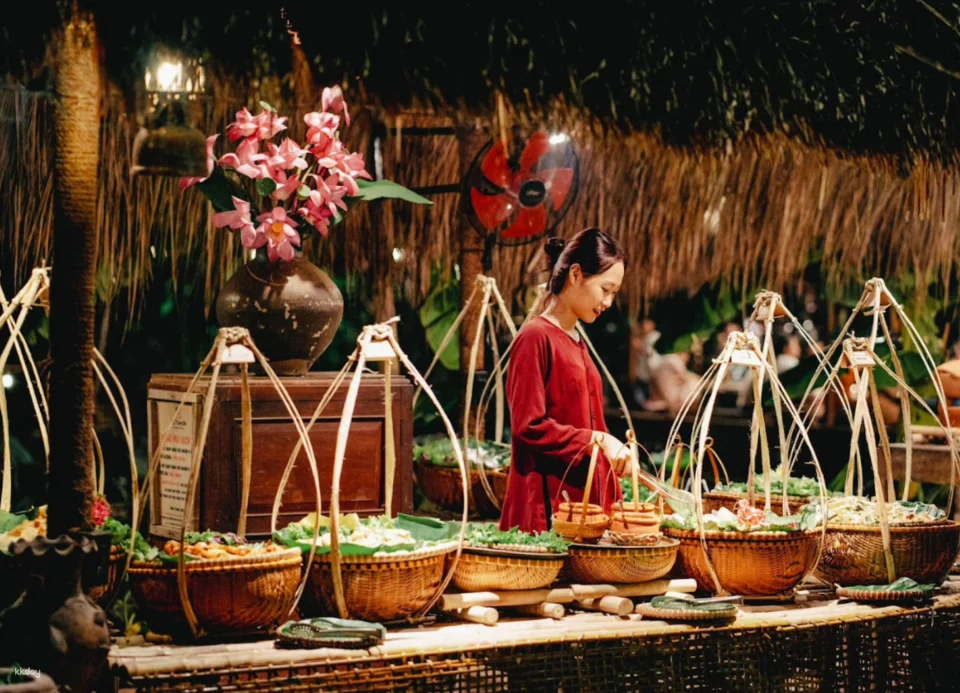 Nha Trang | Food and Cultural Experience with Folk Show | With Local Guide