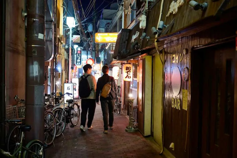Nighttime exploration in Osaka, Japan: Visiting popular gatherings in the alleyways