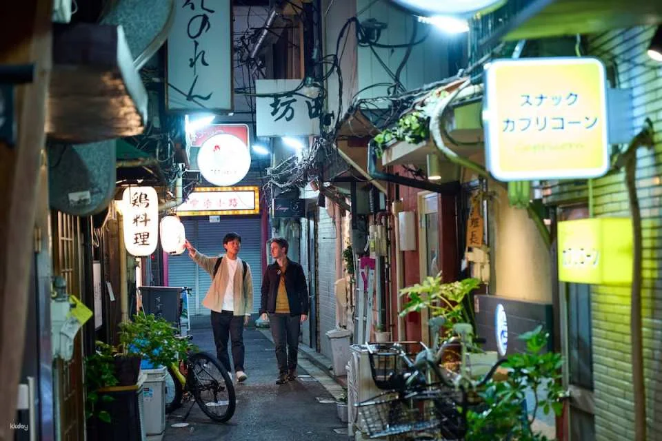 Nighttime exploration in Osaka, Japan: Visiting popular gatherings in the alleyways