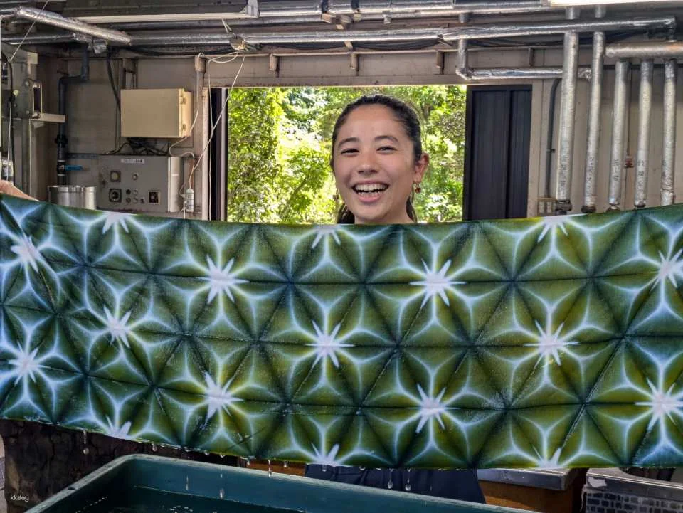 Arimatsu/Narumi Shibori and Yukihana Shibori Tenugui Hand Towel Making Experience (Nagoya City, Aichi Prefecture, Japan, Cultural Experience)