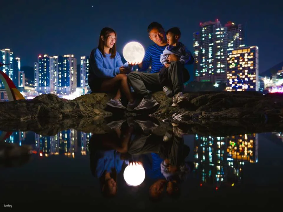 Busan Night View & Snapshot Photo Tour: Gamcheon, Songdo, Cheonmasan & Hwangnyeongsan (Hotel Drop-off)