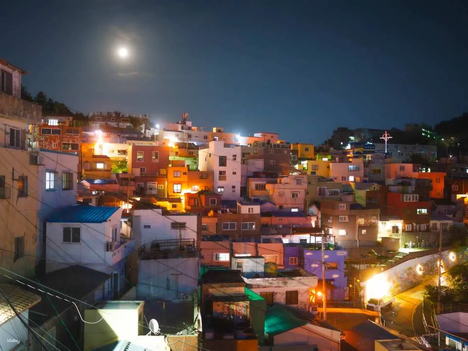 Busan Night View & Snapshot Photo Tour: Gamcheon, Songdo, Cheonmasan & Hwangnyeongsan (Hotel Drop-off)