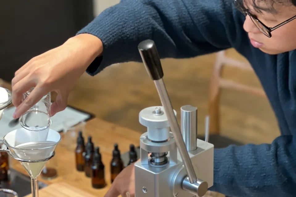 Create Your Own Scent – Natural Perfume Class
