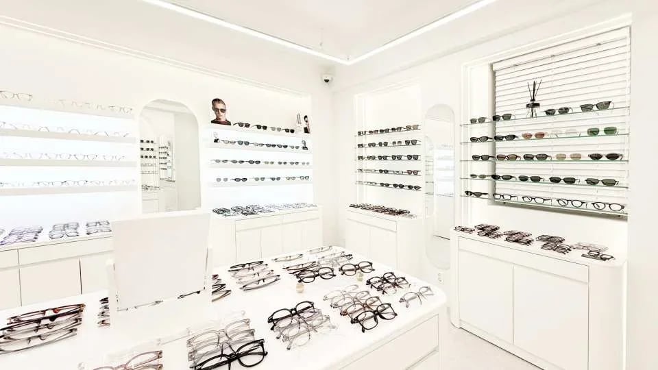 [KKday Exclusive] K-Eyewear | Optic Life Seoul (Hongdae/Seongsu/Gangnam/Myeongdong)