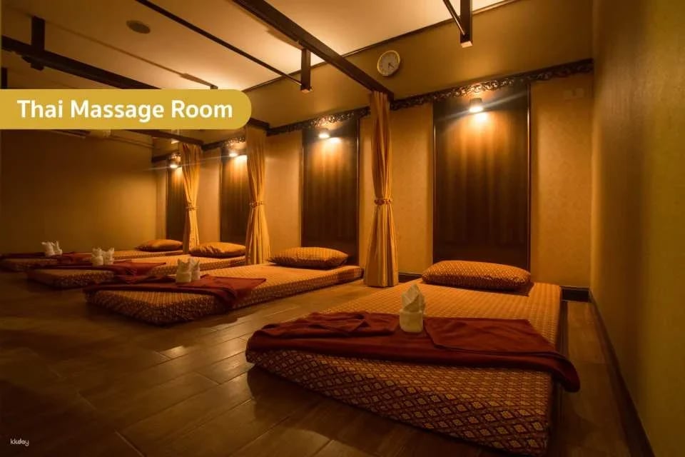 Lek Massage House (BTS National Stadium) | Thailand