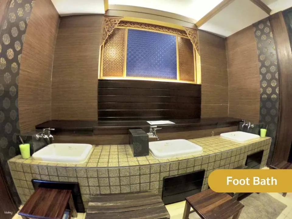 Lek Massage House (BTS National Stadium) | Thailand