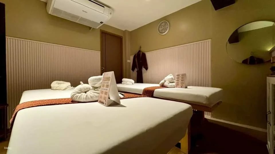 Lek Massage BTS Siam | Thailand