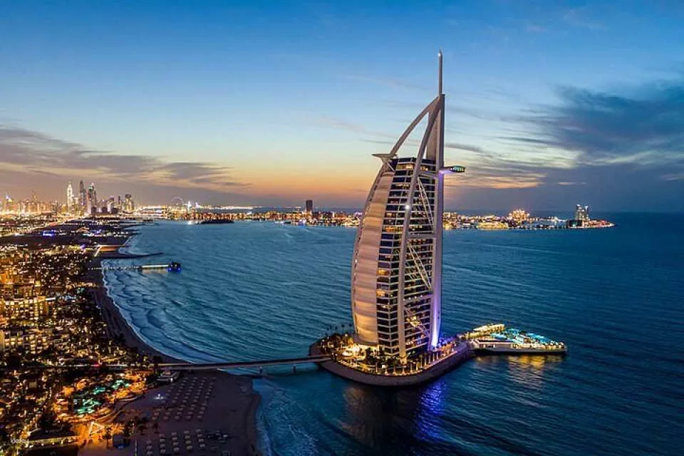 Private Dubai city tour with Crocodile Park visit