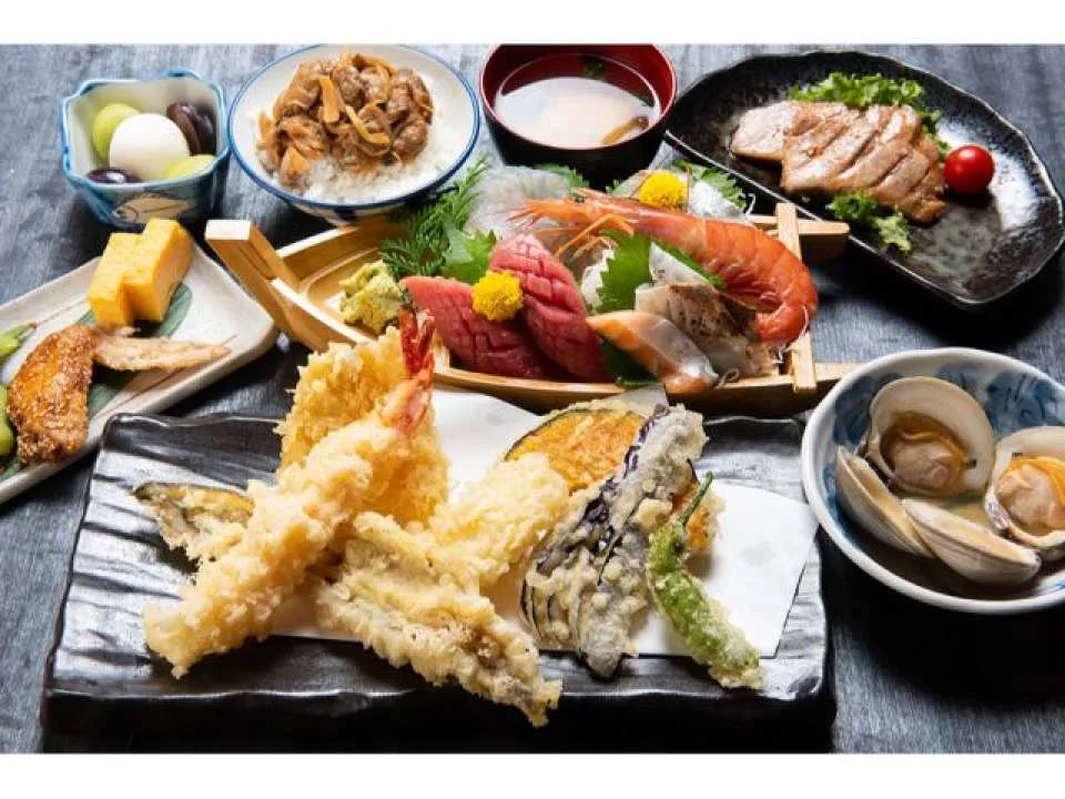 Tokyo Yakata-gun Private charter boat Experience | Takamoto Yakata-gun Tokyo Bay Night View Feast