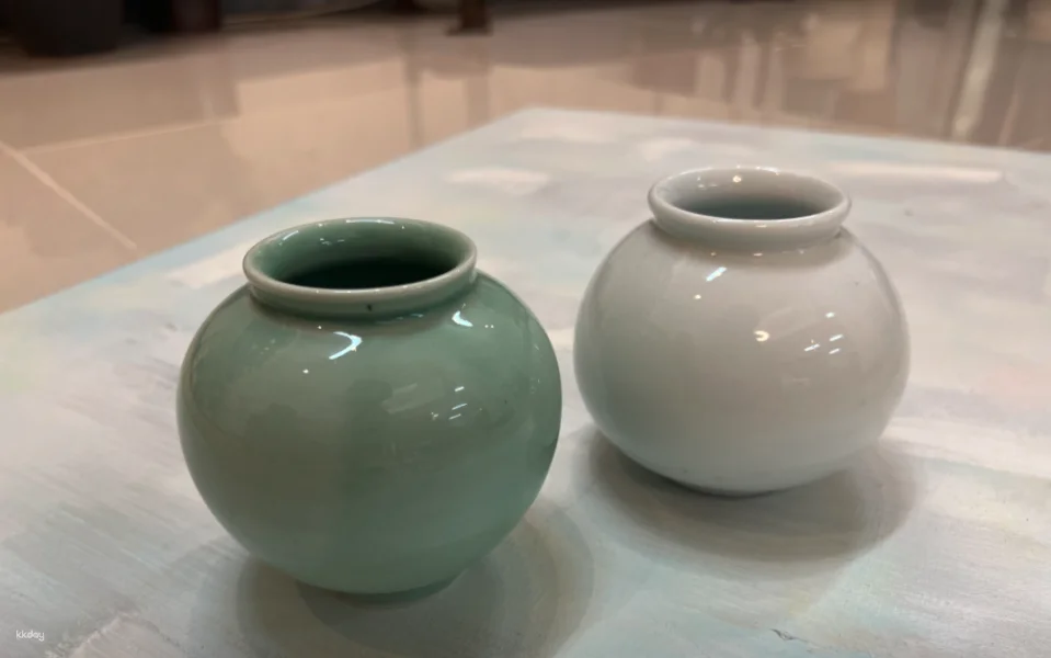 [Seoul/Gangnam]Spin Your Own Moon Jar — Hands-on Korean Pottery Class