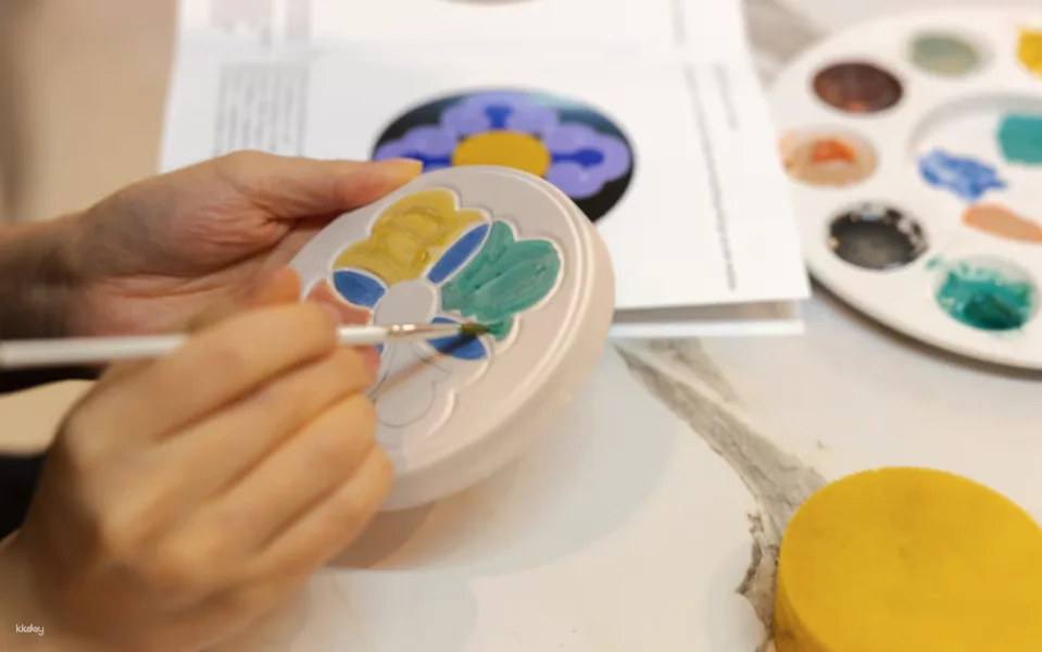 [Seoul/Gangnam]Paint Traditional Korean Patterns on Pottery