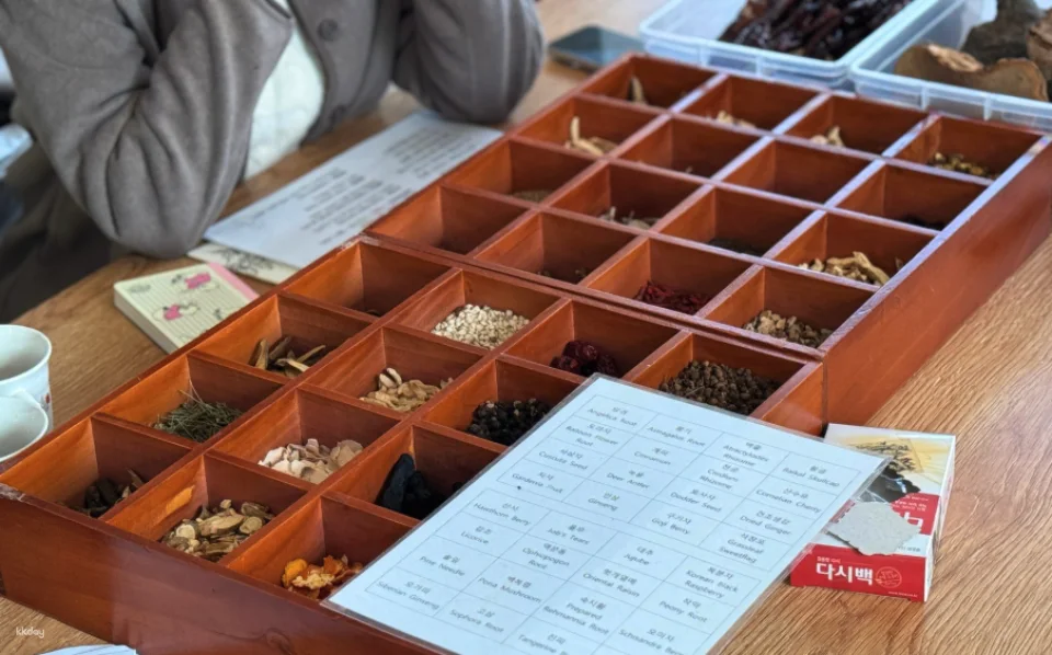 [Seoul/Dongdaemun]1 Day Korean Herbal Tea Class : Best Korean Medicine Experience in Seoul