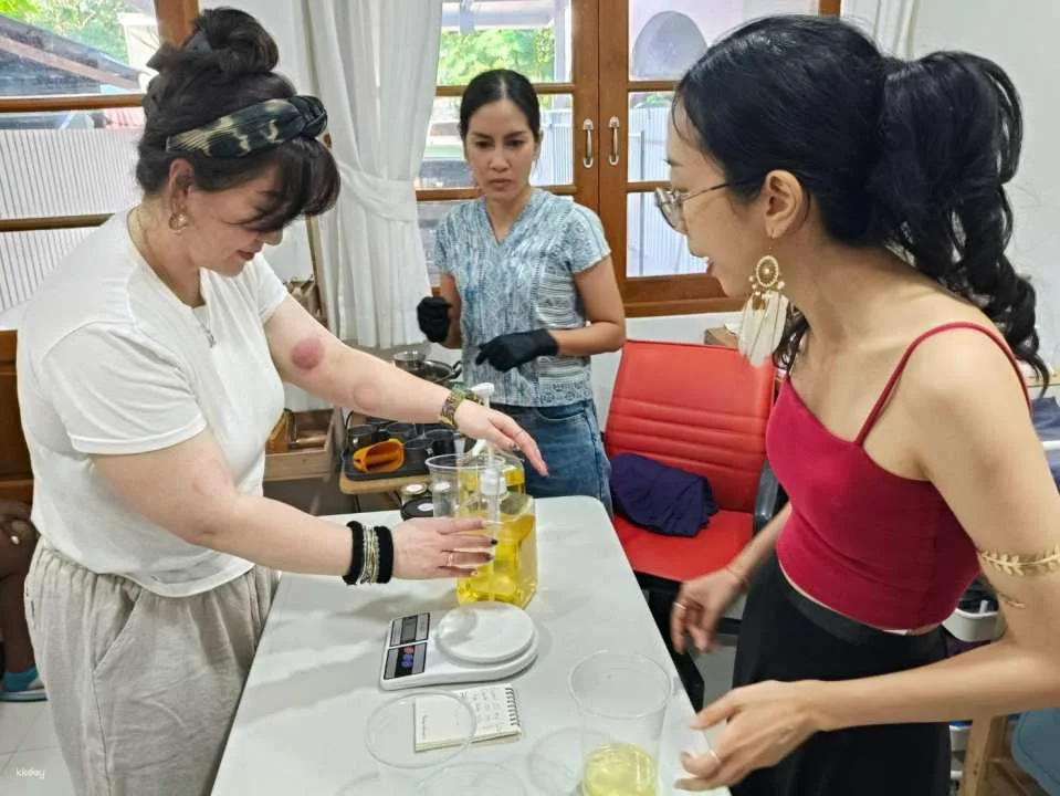 Amara Soap Making Class | Chiang Mai