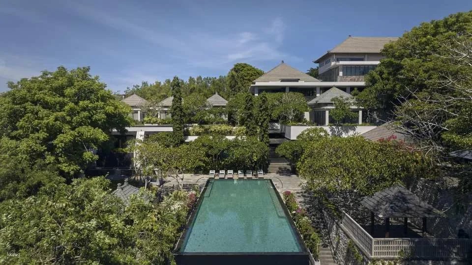 Relaxing Massage Treatment at Lohma Spa by Umana Bali, LXR Hotels & Resorts