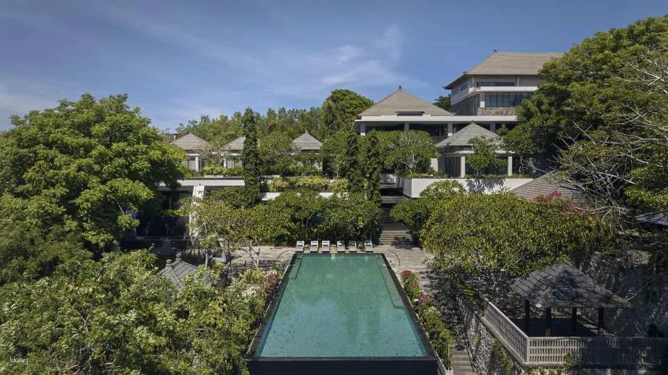 Relaxing Massage Treatment at Lohma Spa by Umana Bali, LXR Hotels & Resorts