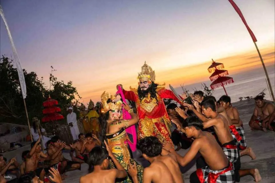 Uluwatu Temple Sunset Tour & Kecak Dance Experience