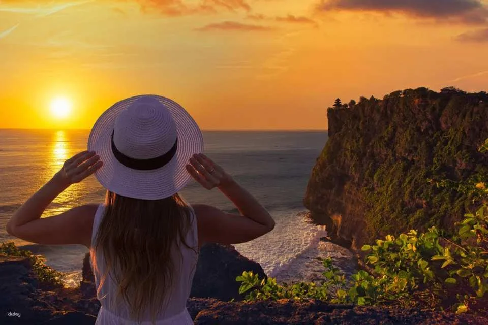 Uluwatu Temple Sunset Tour & Kecak Dance Experience
