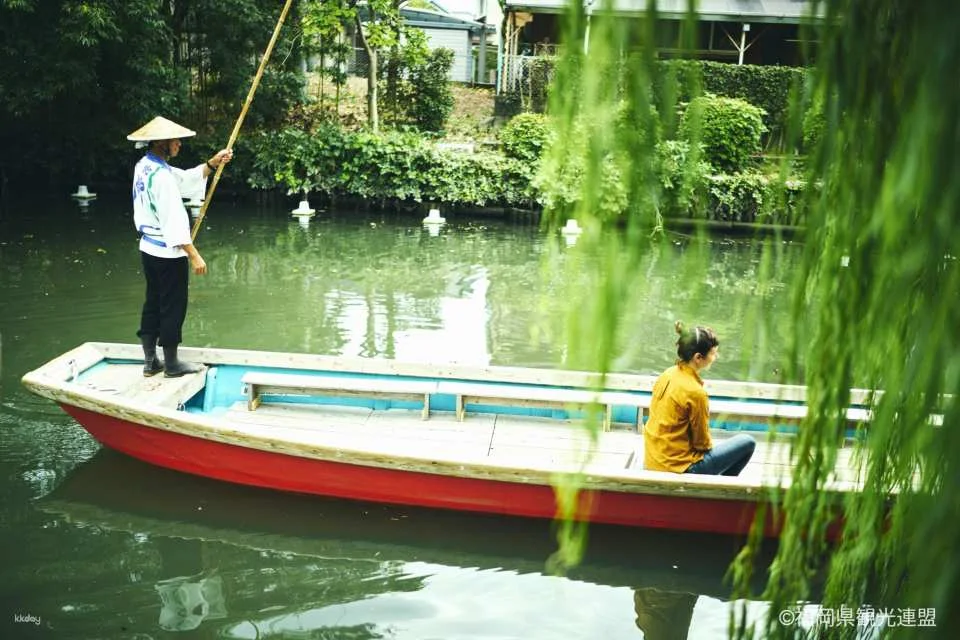 Yanagawa Guided Private Tour: River Cruise & Traditional "Mari" Ball Crafting at a Local House