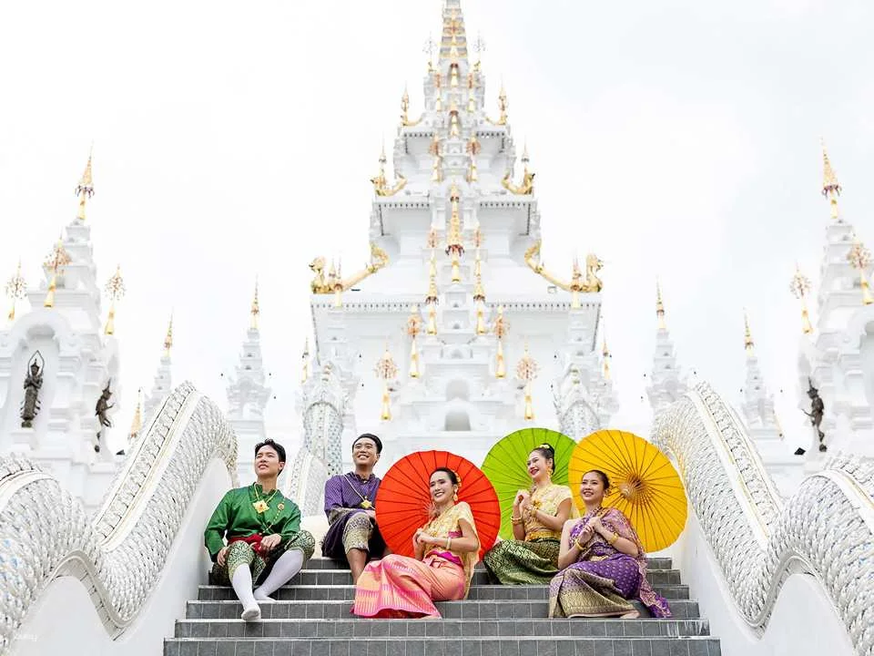 Chiang Mai Cultural Experience: Lanna Thai Dress, White Castle, Doi Suthep & Baan Kang Wat