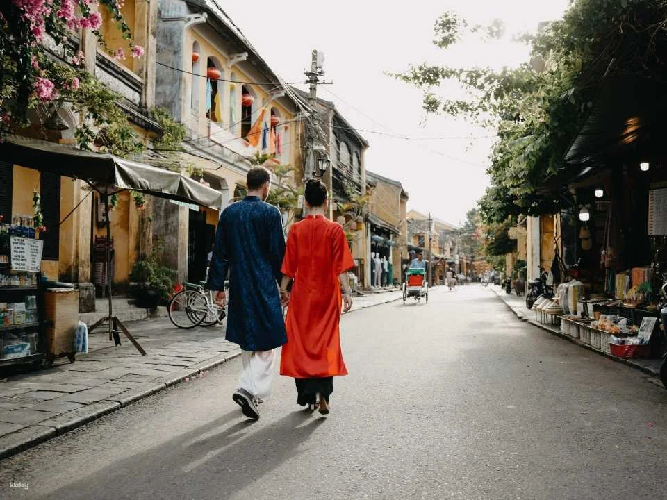 [Hoi An] Traditional Ao Dai Photoshoot: All-Inclusive Makeover & Photography Experience