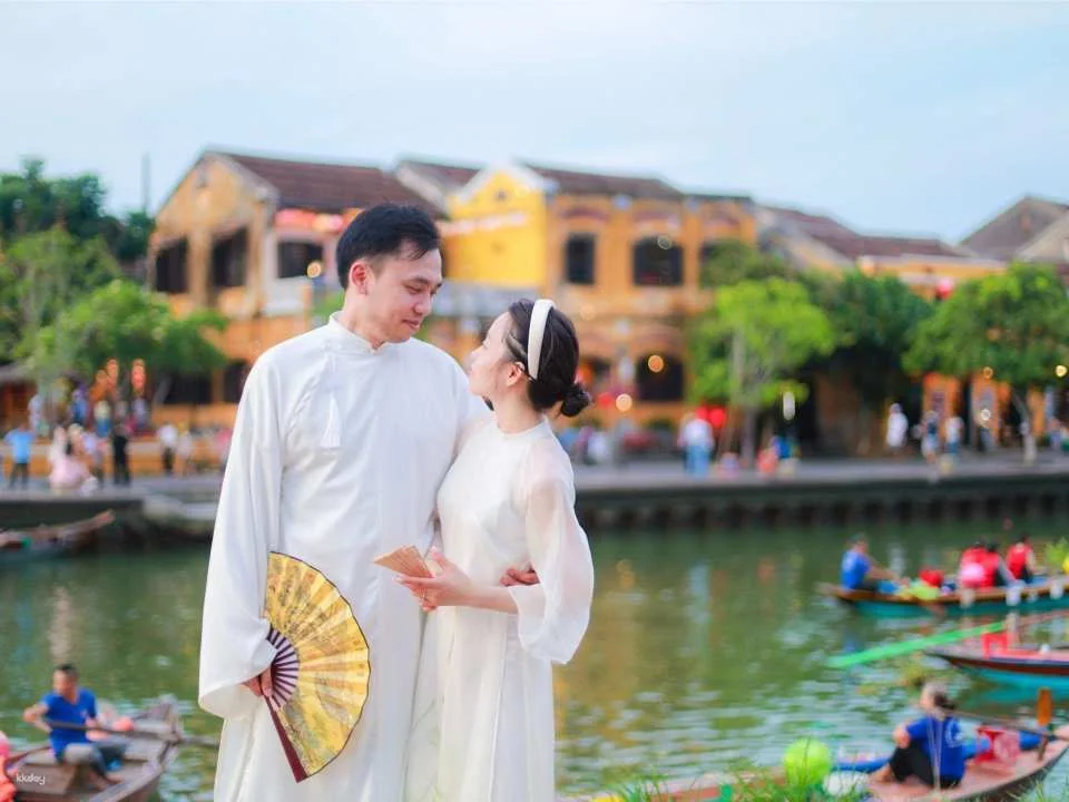 [Hoi An] Traditional Ao Dai Photoshoot: All-Inclusive Makeover & Photography Experience