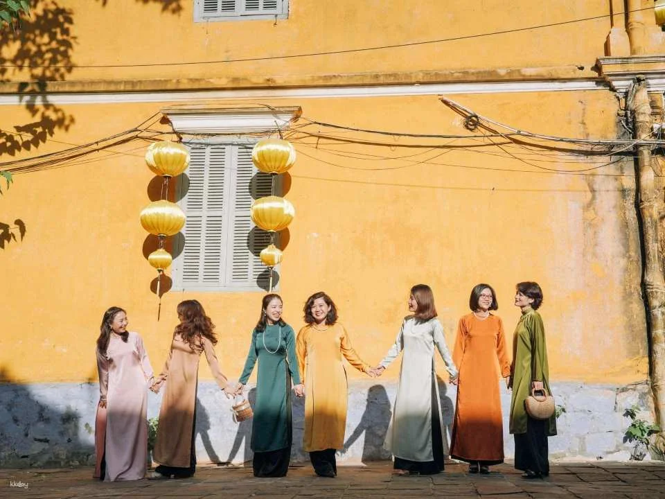 [Hoi An] Traditional Ao Dai Photoshoot: All-Inclusive Makeover & Photography Experience