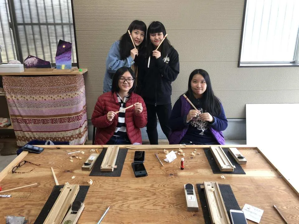 Experience Wood Education! Craft Your Own Original Chopsticks in Mie