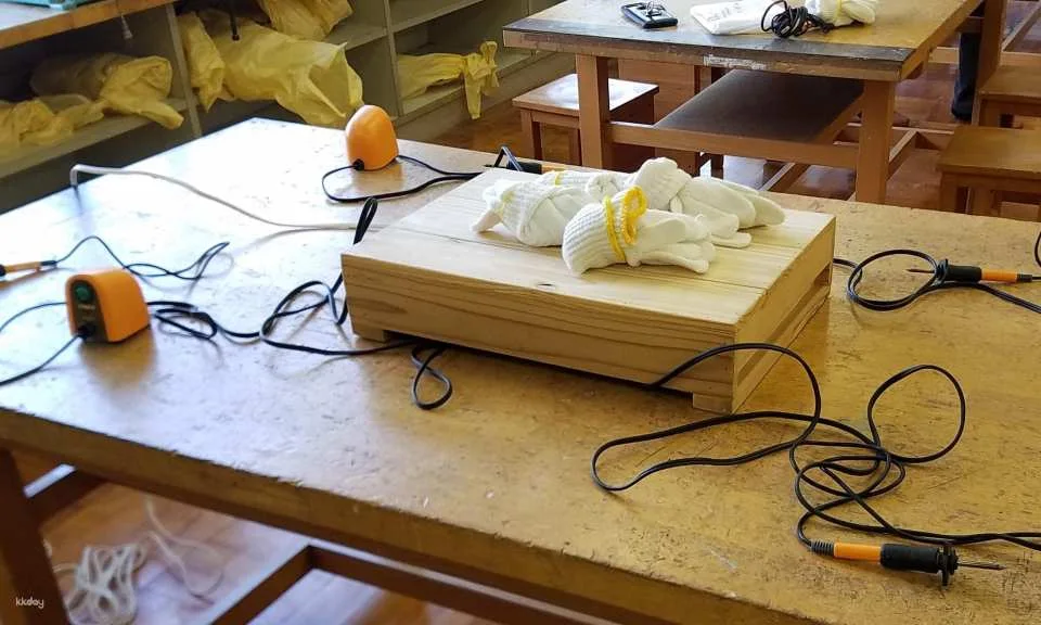 Experience Wood Education! Craft Your Own Original Chopsticks in Mie