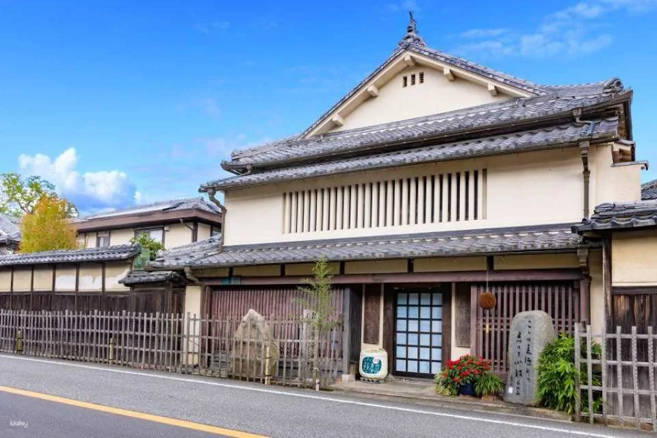 Nishiyama Brewery  Tour of a sake brewery associated with literary figures and pairing experience