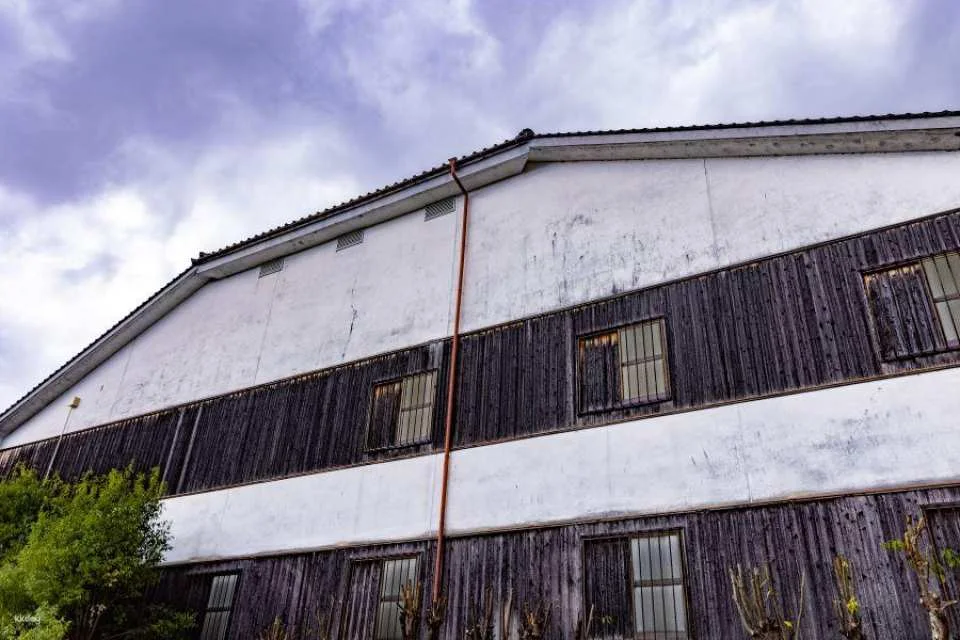Nishiyama Brewery  Tour of a sake brewery associated with literary figures and pairing experience