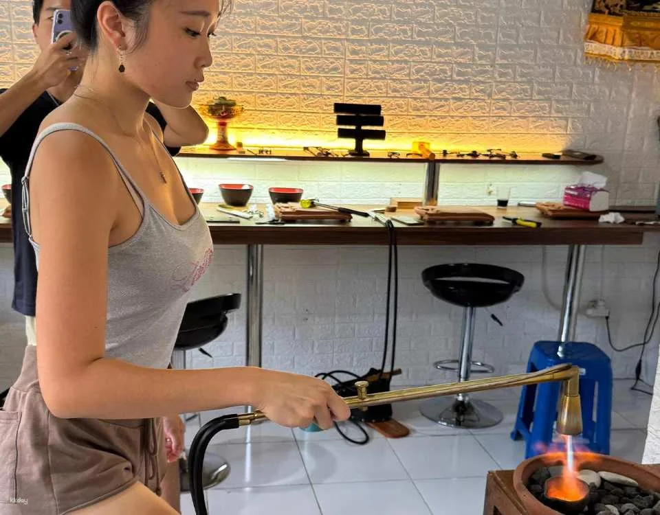 Bali: Handcrafted Silver Jewelry Workshop in Seminyak