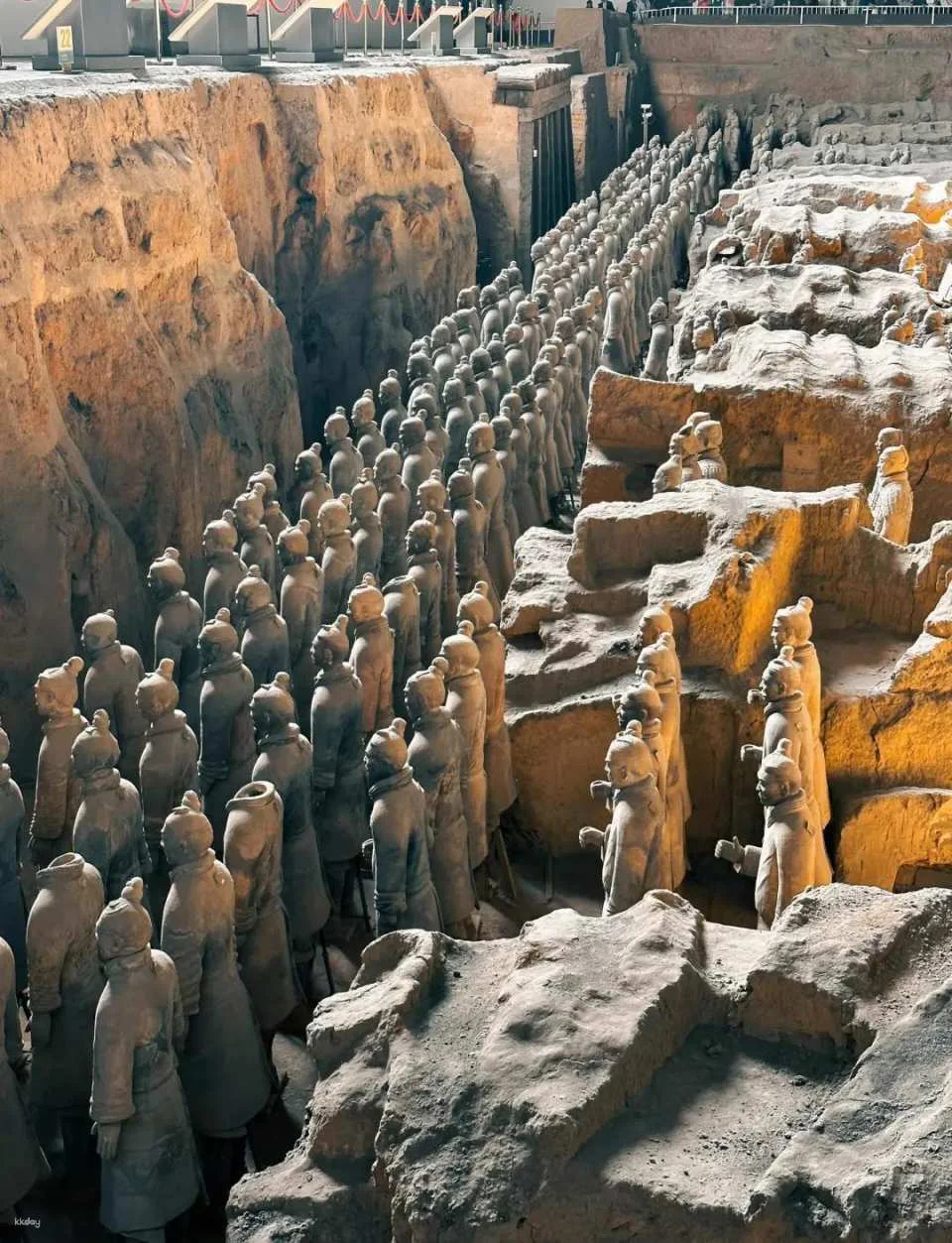Xi'an Emperor Qinshihuang's Mausoleum Site Museum and Small Group Guided Tour