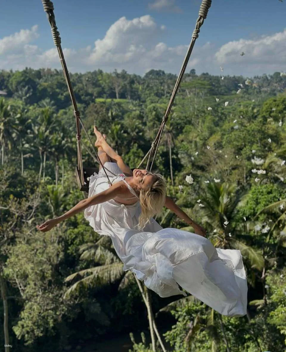 Tirta Empul Melukat Experience with Optional Swing & Coffee Plantation