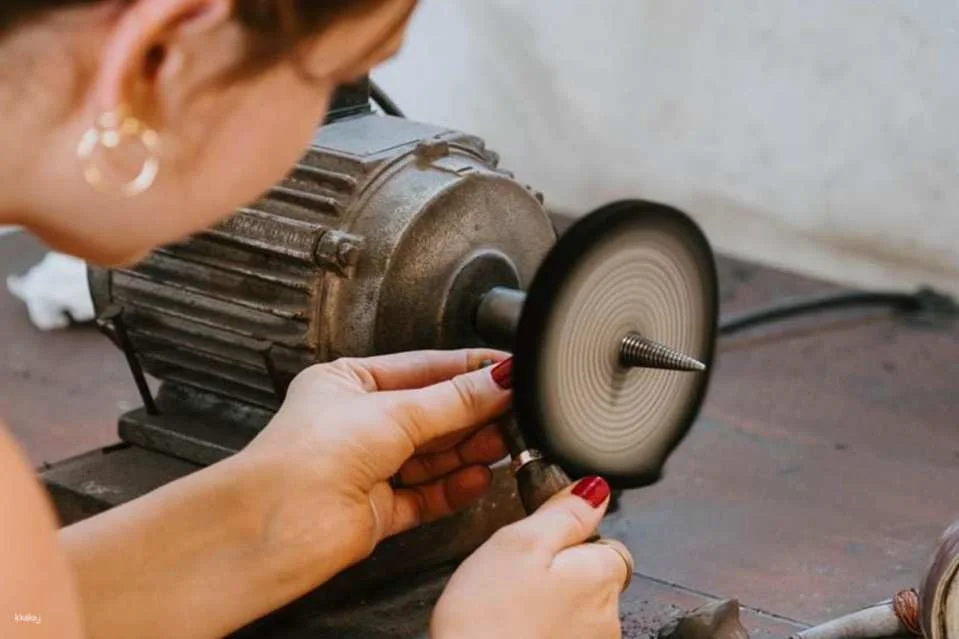 Bali: Silver Class Jewelry Workshop in Ubud