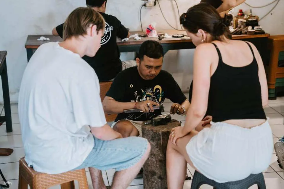 Bali: Silver Class Jewelry Workshop in Ubud