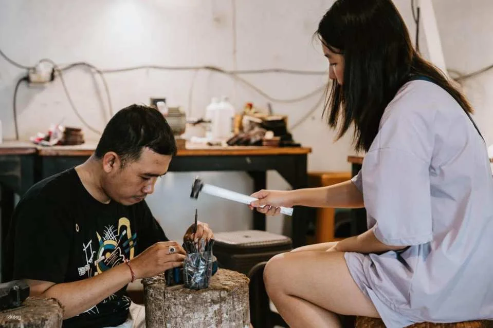 Bali: Silver Class Jewelry Workshop in Ubud