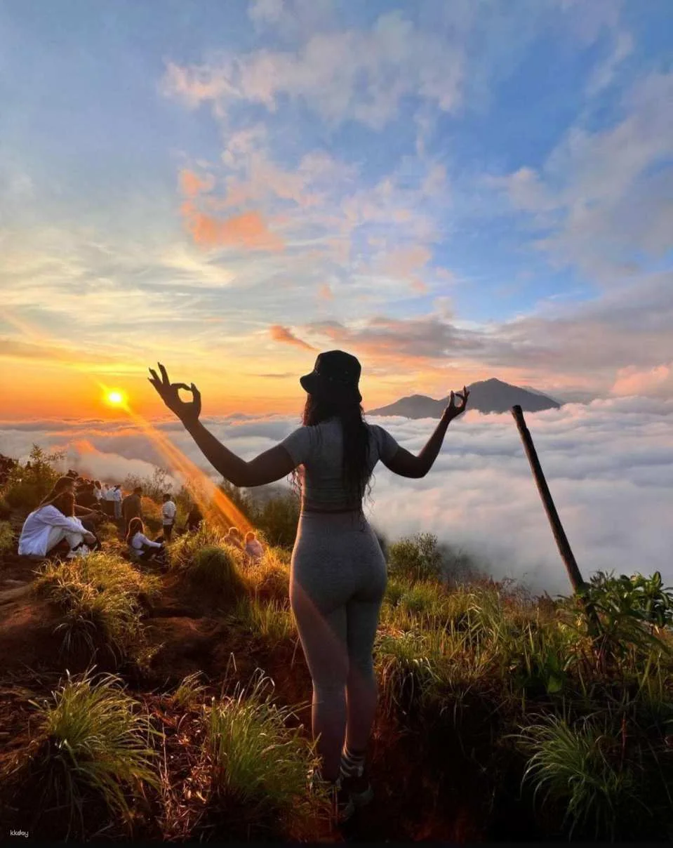 Kintamani Black Lava & Sunrise Jeep 4x4 Private Tour with Hot Springs