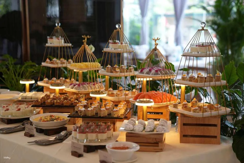 Seasonal Serenity Afternoon Tea & Pearl Experience in Da Nang