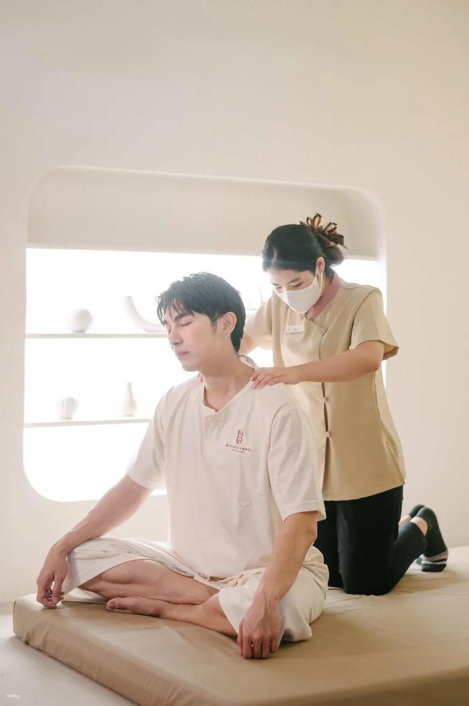 Blessed Hands Thai Massage at Chinatown (Yaowarat) | Thailand (574614)