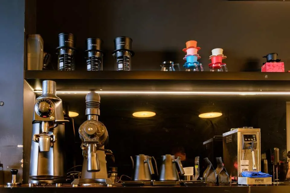 Hanoi Specialty Coffee Workshop: Espresso, Pour-over & Latte Art with Hands-On Barista Training
