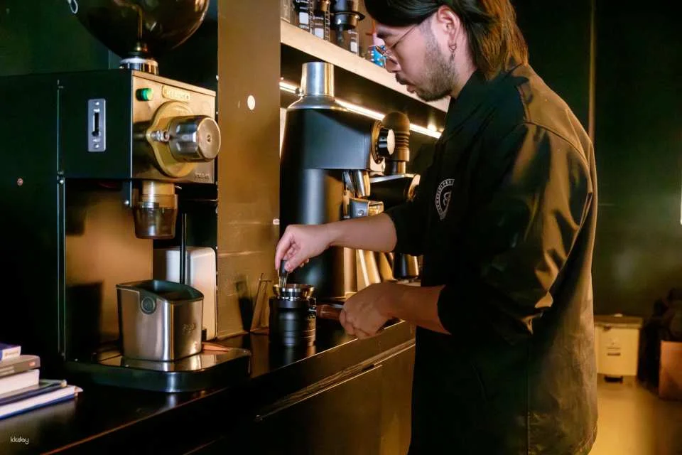 Hanoi Specialty Coffee Workshop: Espresso, Pour-over & Latte Art with Hands-On Barista Training
